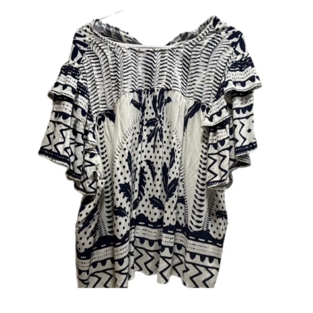 Rose & Olive Navy and White Blouse